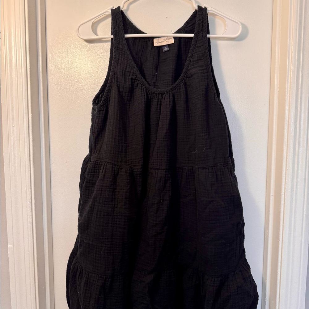 Black Sleeveless Dress with Pockets